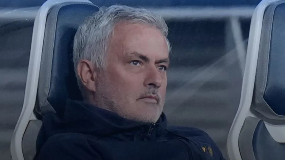 José Mourinho recusa proposta para comandar seleção brasileira, diz imprensa italiana