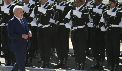 Lula volta a despachar do Palácio do Planalto, após PF finalizar ‘varredura’