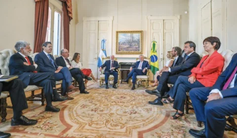 Brasil e Argentina assinam sete documentos para novas parcerias