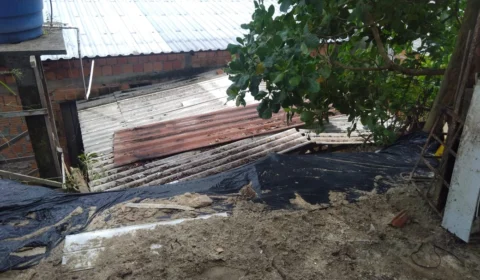 Chuva provoca risco de desabamento de casa e alagações em Manaus