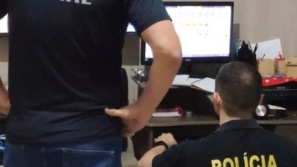 PF faz operação contra pornografia infantil em Manaus e cidades brasileiras