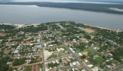 Prefeitura de Novo Airão-AM projeta muro de contenção de 5 Km e custo de R$ 14,2 milhões