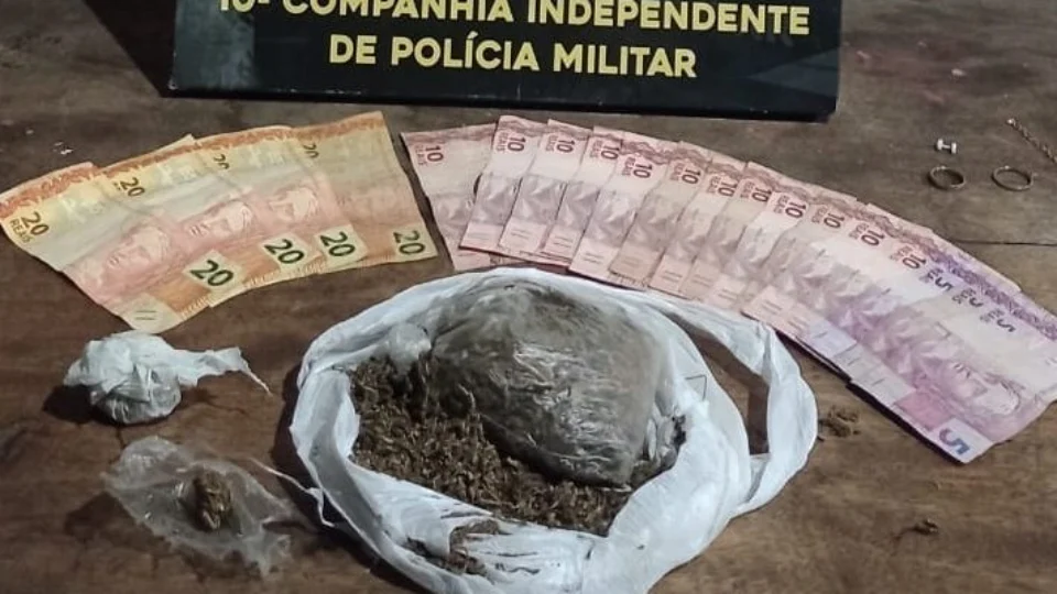 Tráfico de drogas: dupla é presa e adolescente apreendido em Maués-AM