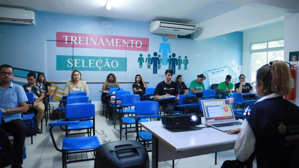 Sine Manaus oferta 242 vagas de emprego nesta sexta-feira