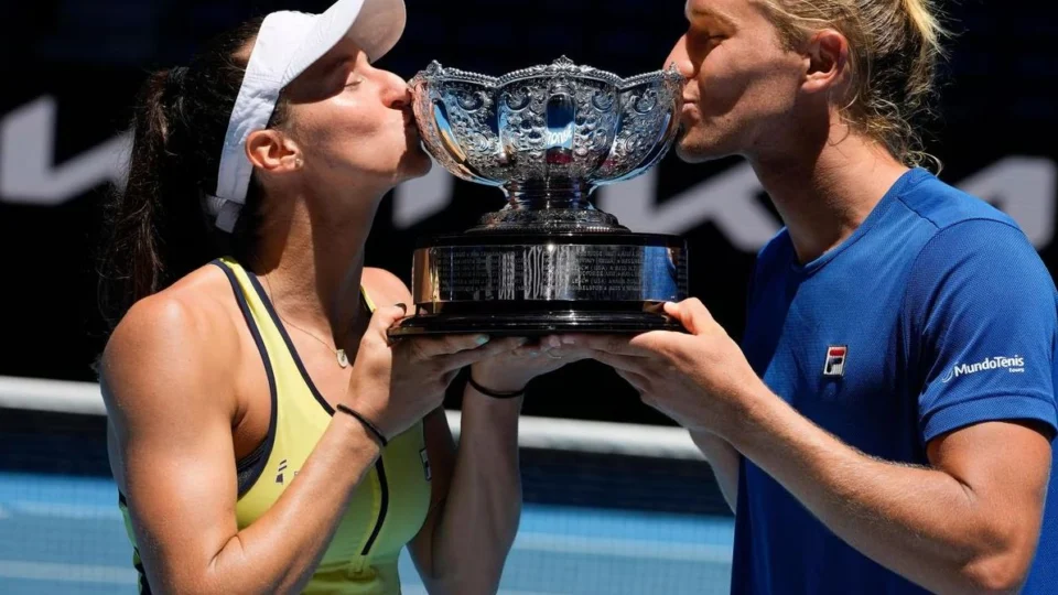 Luisa Stefani e Rafael Matos fazem história no Aberto da Austrália