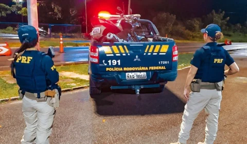 Veículo roubado é apreendido e motorista preso pela PRF na BR-174 em Manaus