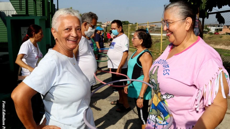 FUnATI divulga vagas de oficinas gratuitas para público 50+ em Manaus