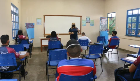 Manacapuru-AM celebra aprovação de 85 alunos no vestibular da UEA