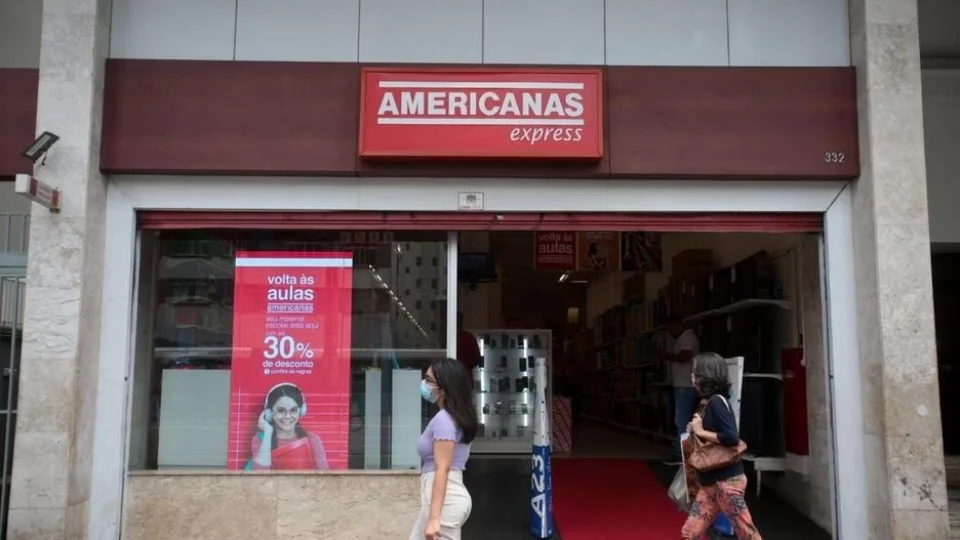 Americanas comenta crise em anúncio de página inteira em jornais neste sábado