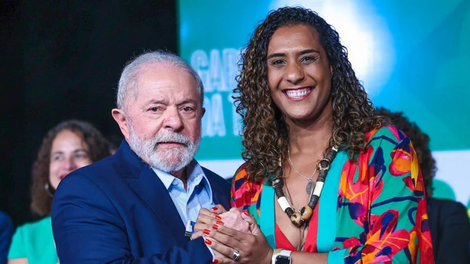 Anielle Franco apresenta à Tebet lista de mulheres negras para Planejamento