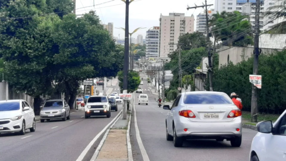 Nova lei do Insulfilm já pode ser fiscalizada; veja se seu carro está regular
