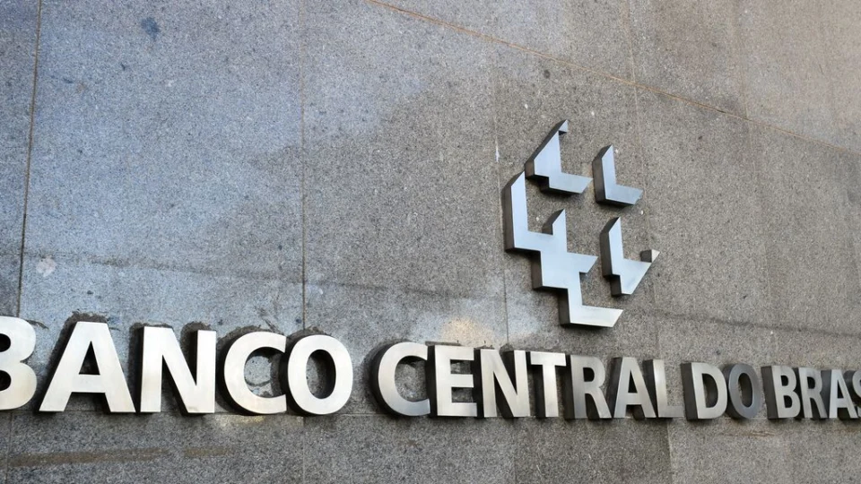Em 2023, crédito deve crescer 7,6%, prevê relatório do Banco Central