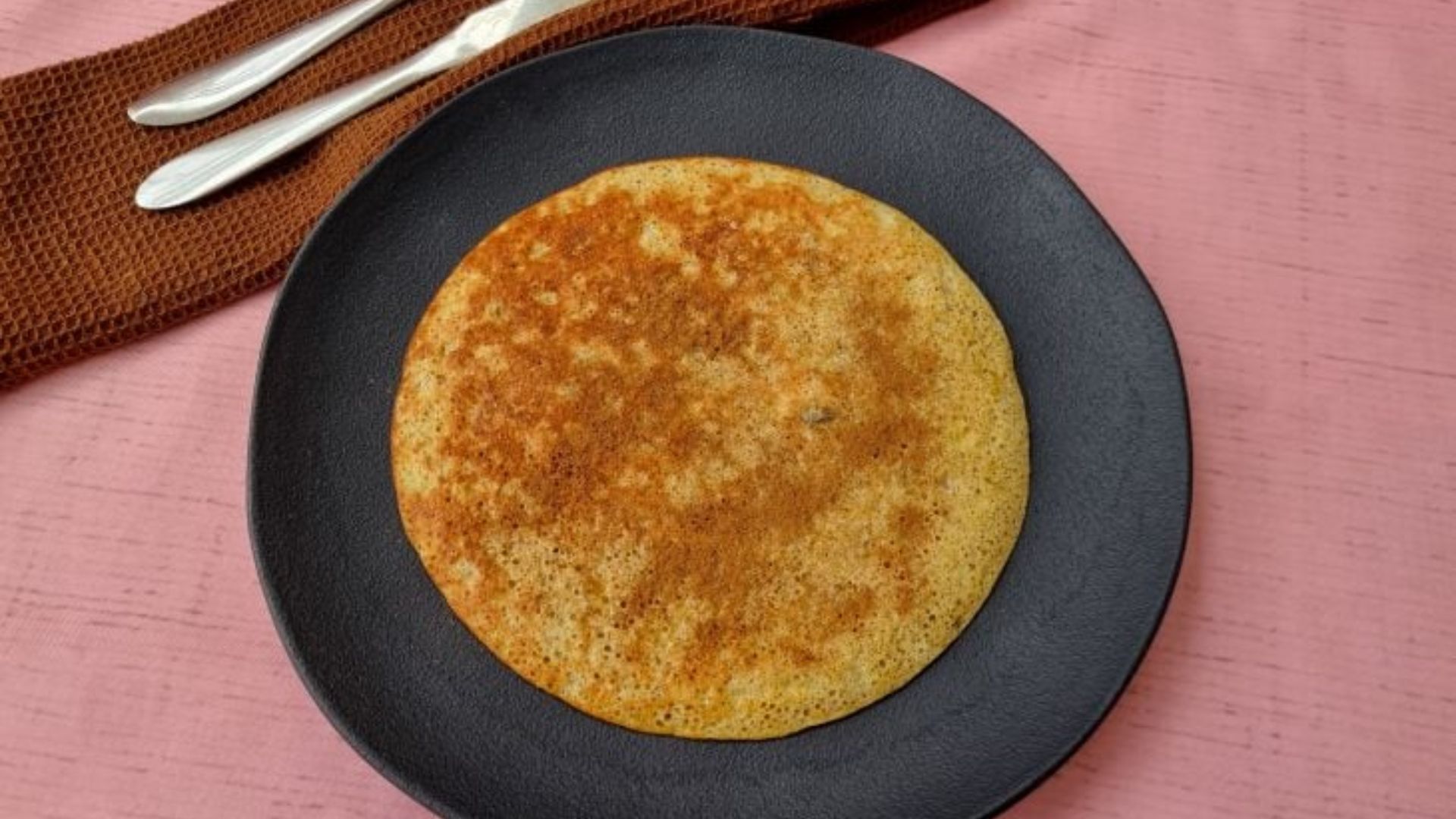 Bolo de banana na frigideira