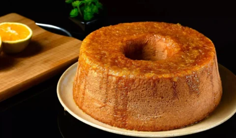 Receita Fácil – Bolo de laranja fofinho: opção prática pronta em 70 minutos