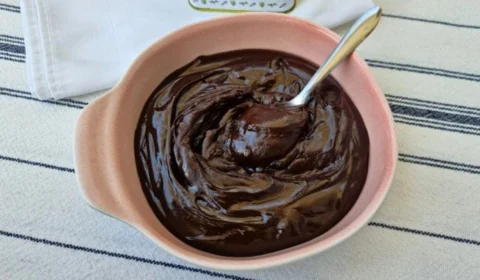Receita Fácil – Brigadeiro sem leite condensado: opção pronta em 30 minutos