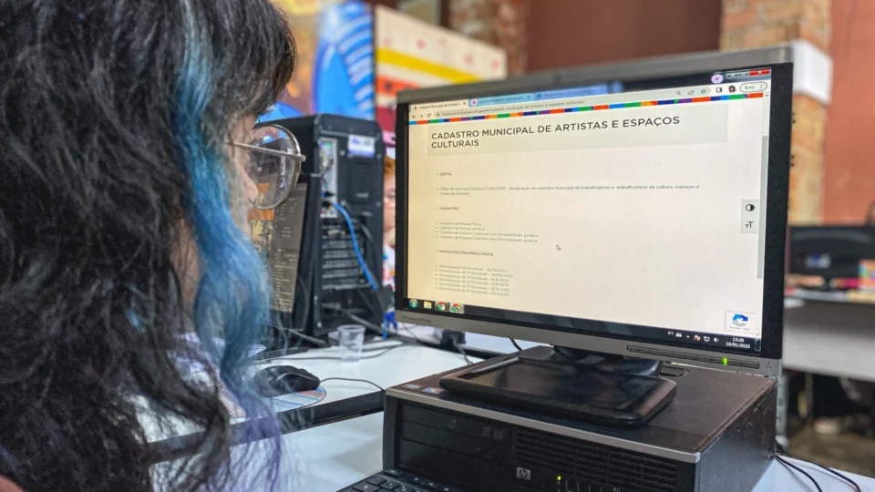 Cadastro de pessoal do setor artístico-cultural é realizado em Manaus