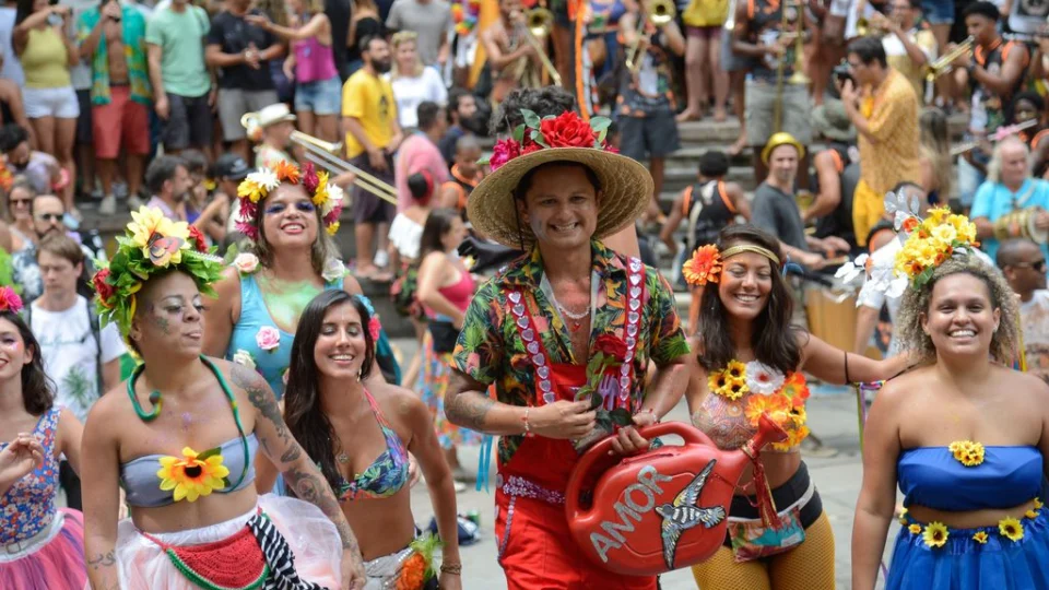 Carnaval 2023: Rio lança aplicativo com informações dos blocos de rua
