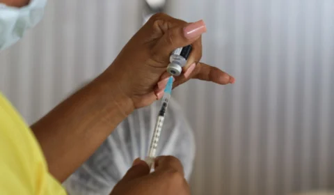 Supermercados ofertam vacinação contra a Covid-19 neste sábado, em Manaus