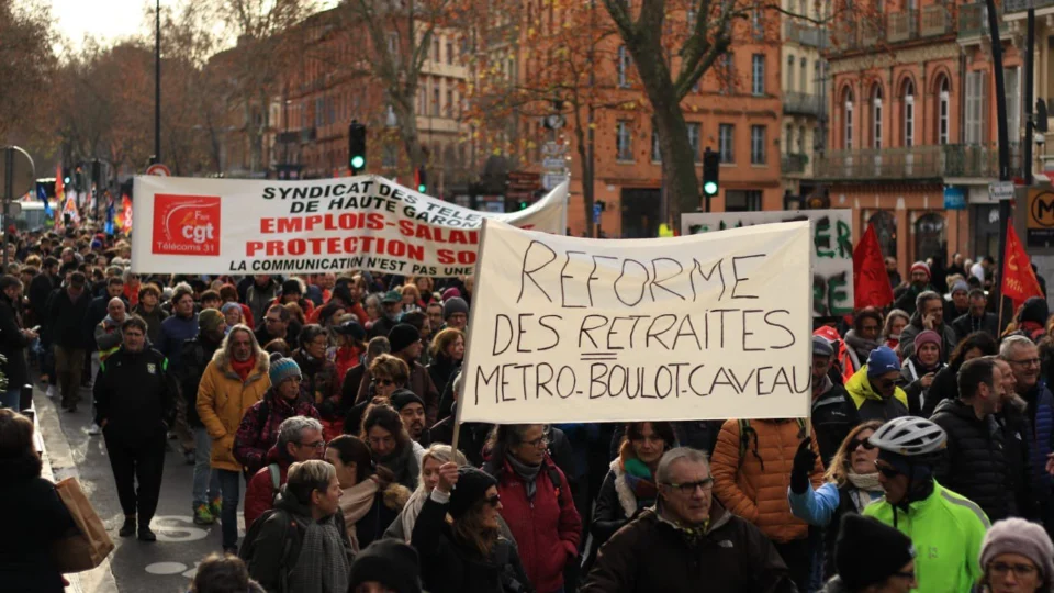 França enfrenta a maior greve geral dos últimos 12 anos