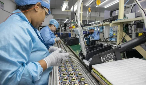 Confiança do empresário da indústria cai pelo 4º mês consecutivo, diz CNI