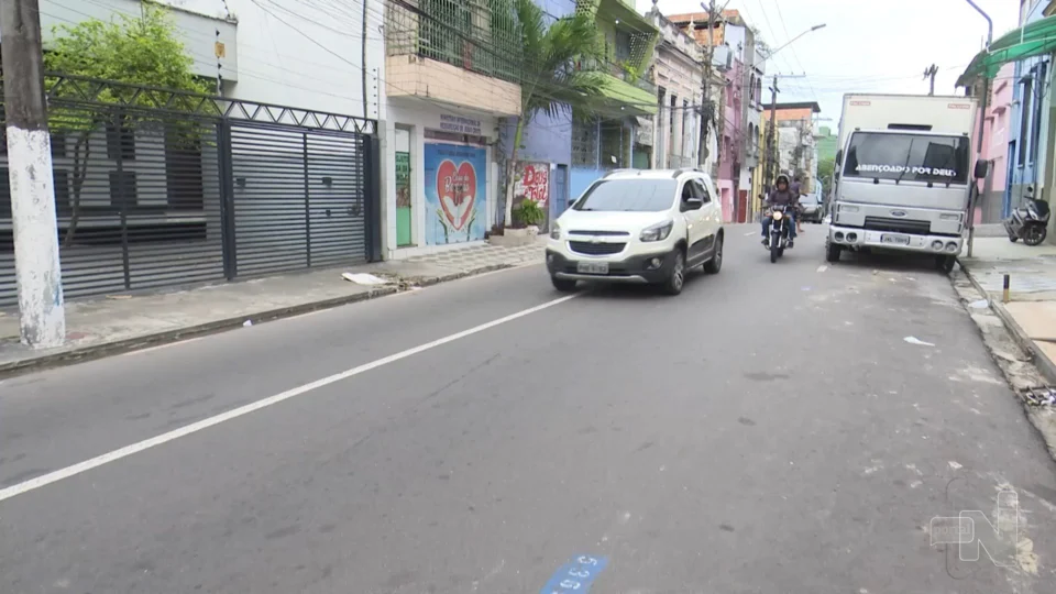 VÍDEO: irmãos são baleados no restaurante da família no Centro de Manaus
