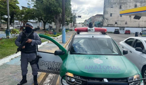 Jovem é preso com moto roubada na Praça 14 de Janeiro em Manaus