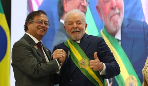 Após ataques de bolsonaristas, Presidente da Colômbia pede reunião da OEA