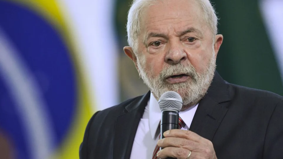 Lula afirma que inteligência militar não alertou sobre tentativa de golpe em Brasília