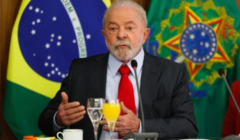 Lula afirma que porta do Palácio do Planalto foi aberta por dentro no domingo (8)