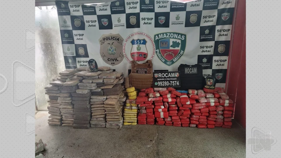 VÍDEO: meia tonelada de droga é apreendida em barco no interior do Amazonas