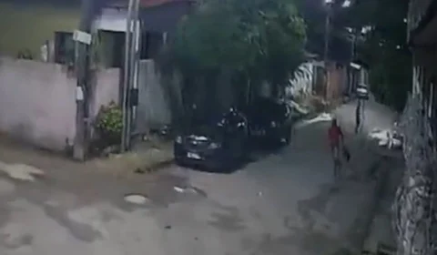 VÍDEO: homem é morto a tiros após conversar com suspeito do crime em Manaus