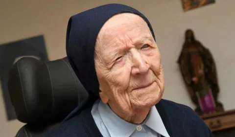 Mulher mais velha do mundo morre em casa de repouso na França aos 118 anos