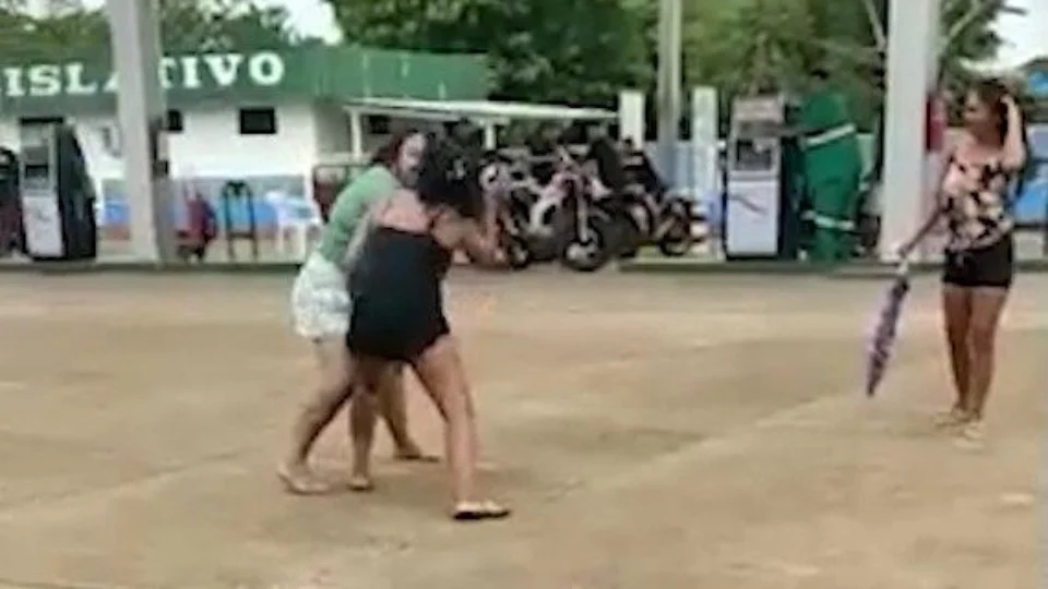 VÍDEO: briga de mulheres viraliza em Boa Vista do Ramos, no AM
