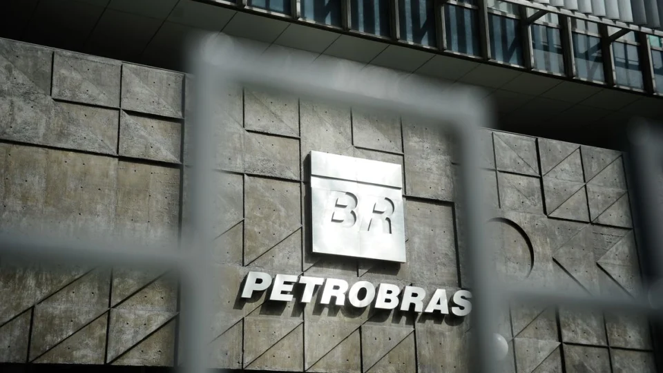 Presidente da Petrobras indica cinco novos nomes para a diretoria executiva