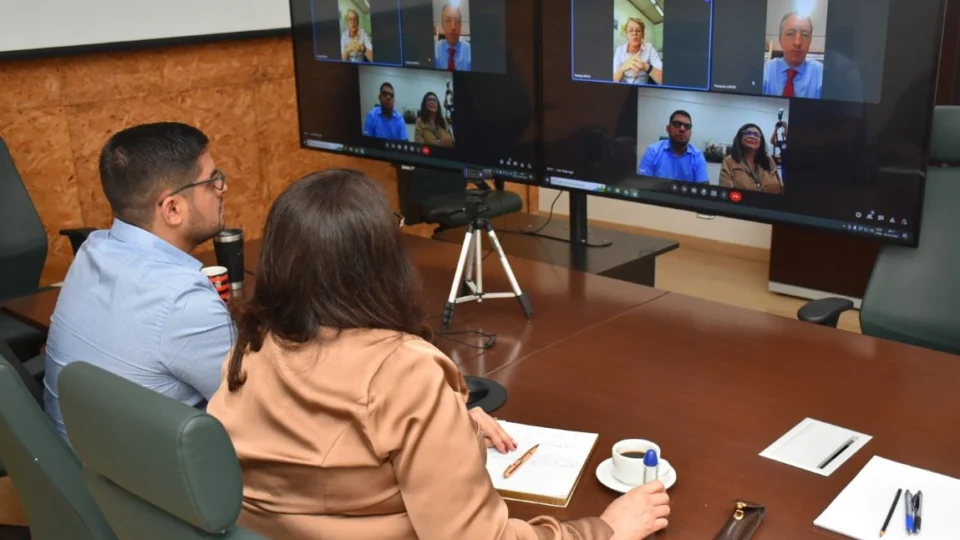 UEA e Embaixada da França alinham parceria para intercâmbio indígena