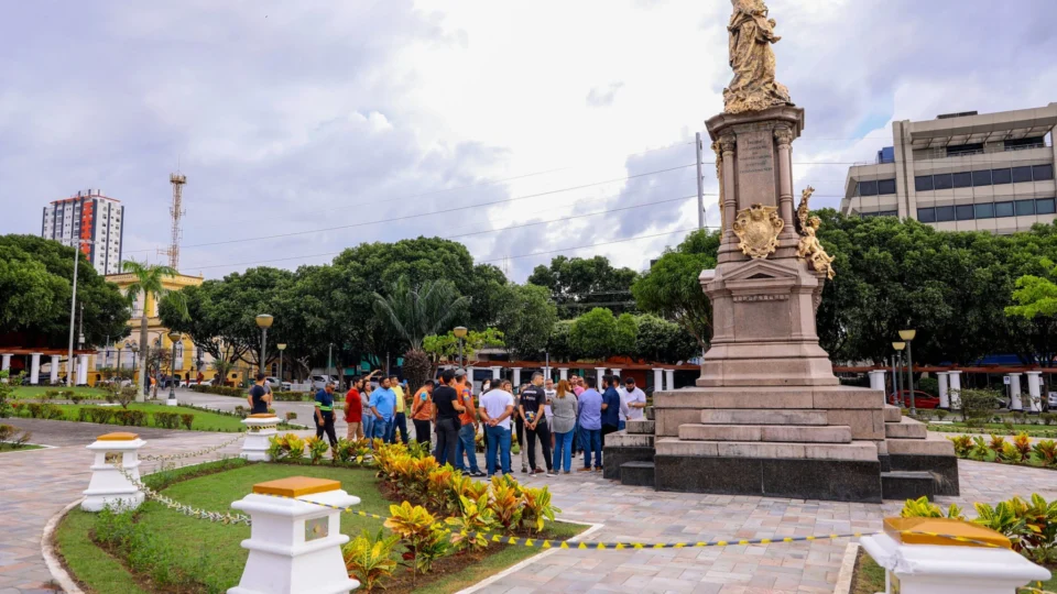 Reunião técnica alinha serviços de revitalização de praças de Manaus