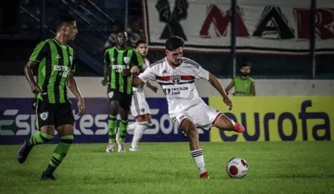 São Paulo leva virada do América-MG e está eliminado da Copa São Paulo