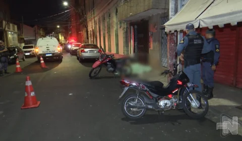 VÍDEO: homem é assassinado com quase 20 tiros em rua do Centro de Manaus
