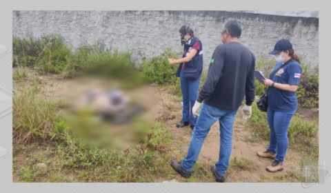 VÍDEO: suspeitos em carro jogam corpo em terreno baldio da Zona Norte de Manaus