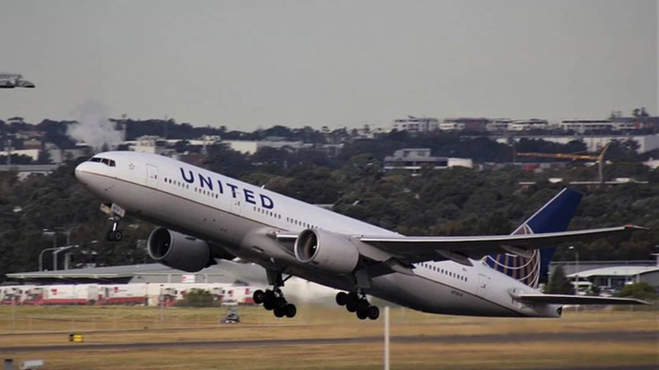 EUA: voos começam a ser retomados após falhas em sistema de pilotos