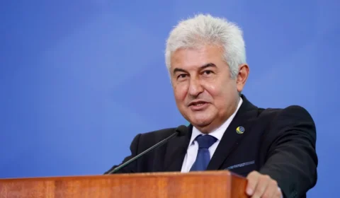 Dança das cadeiras: Lula dispensa indicados de Bolsonaro da Camex