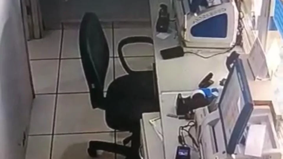 VÍDEO: Câmeras flagram assalto em casa lotérica em Alto Alegre-RR