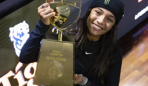 Rayssa Leal vai à semifinal do Mundial de Street nos Emirados Árabes