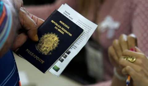 China isenta brasileiros de visto; veja quando medida começar a valer