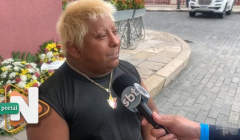 Patixa Teló faz homenagem a Amazonino e quer ser chamada de ‘Patixa Armando Mendes’