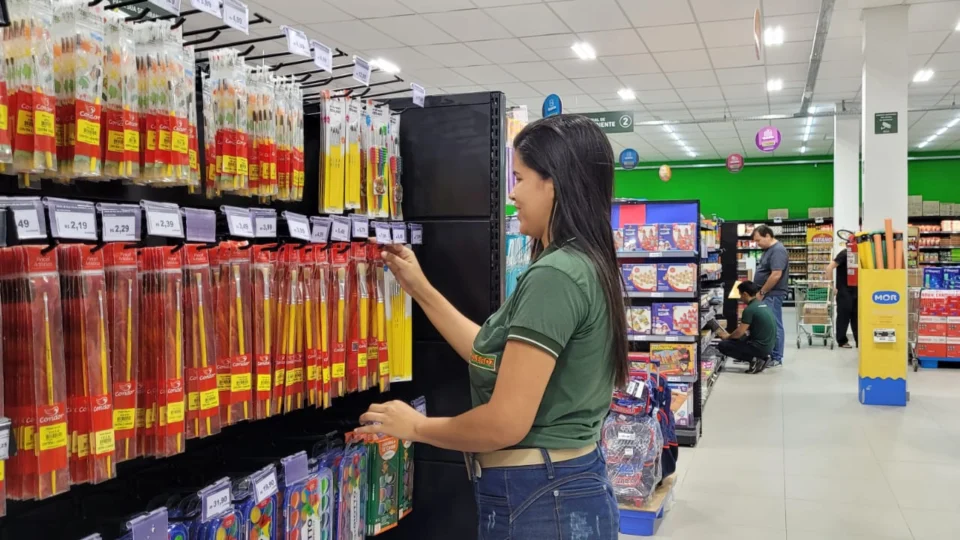 Páscoa: loja abre vagas de emprego para PCDs em Manaus