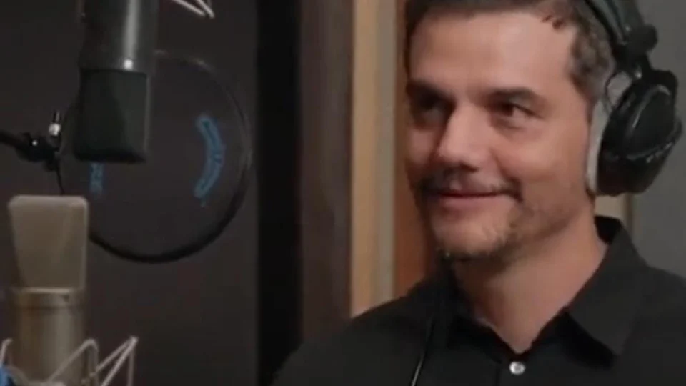 Wagner Moura é escalado para substituir ator na série Sinking Spring