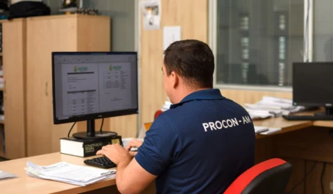 Reclamações sobre sites de vendas na Internet sobem 10% em 2022, no AM