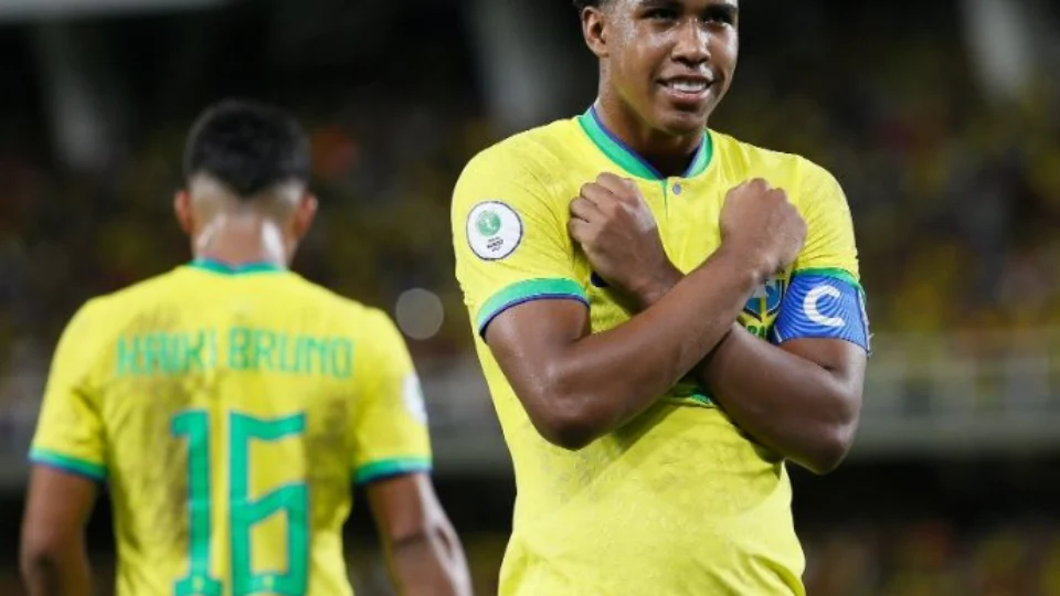 Vasco prestes a oficializar o retorno de Andrey Santos, do Chelsea