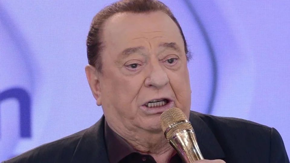 Raul Gil é internado em SP e filho de veterano informa sobre estado de saúde